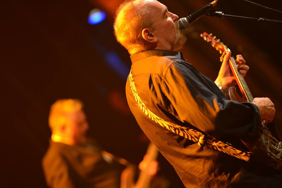 Live Shows: Ed Kuepper - Oct 02 - Junk Bar